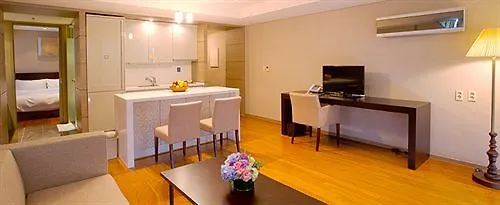 בוסאן Kunoh Seacloud Hotel